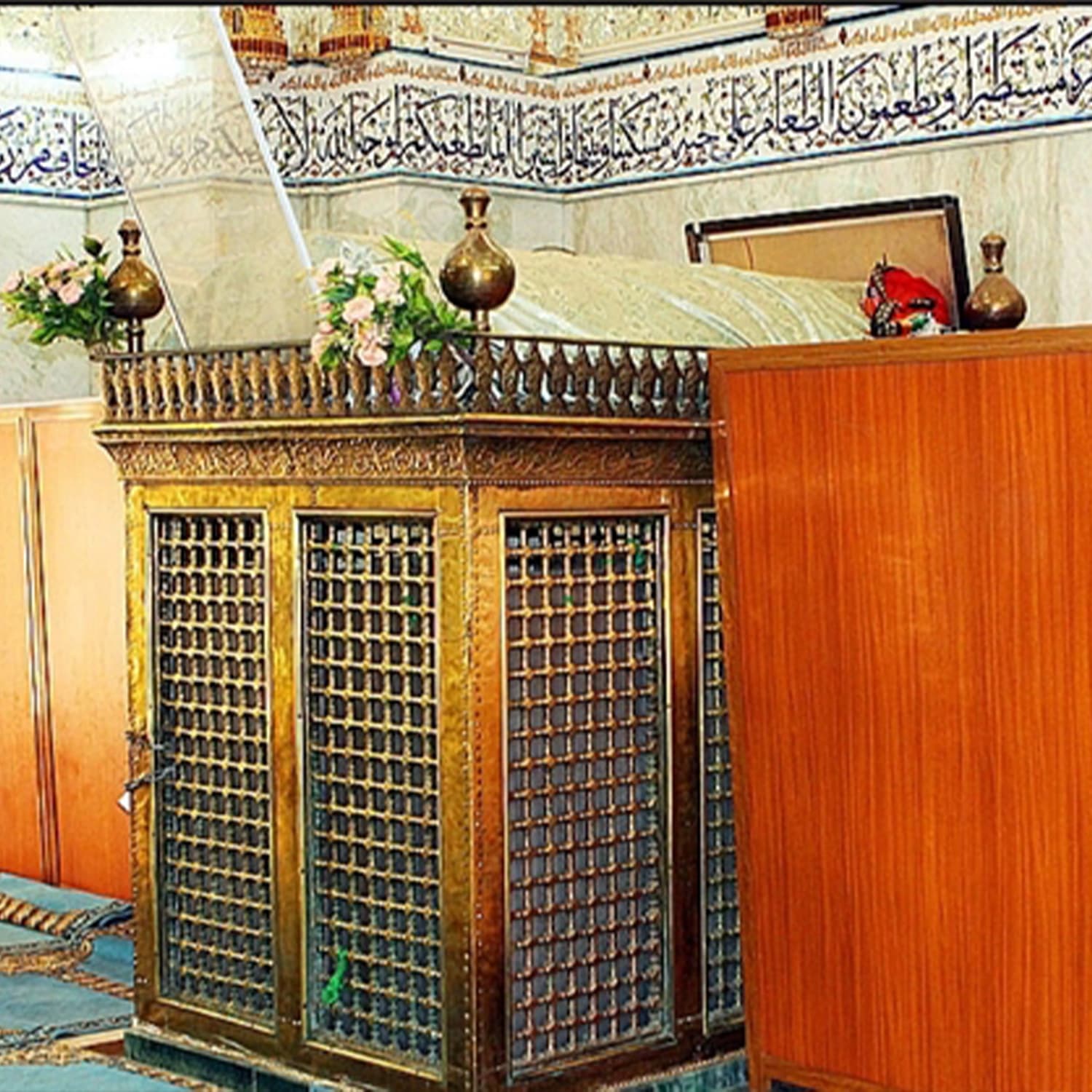 زیارتگاه نواب خاص حضرت ولیعصر (عج) - 2